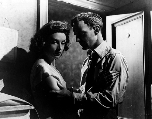 I See a Dark Stranger (1946) Screenshot 4