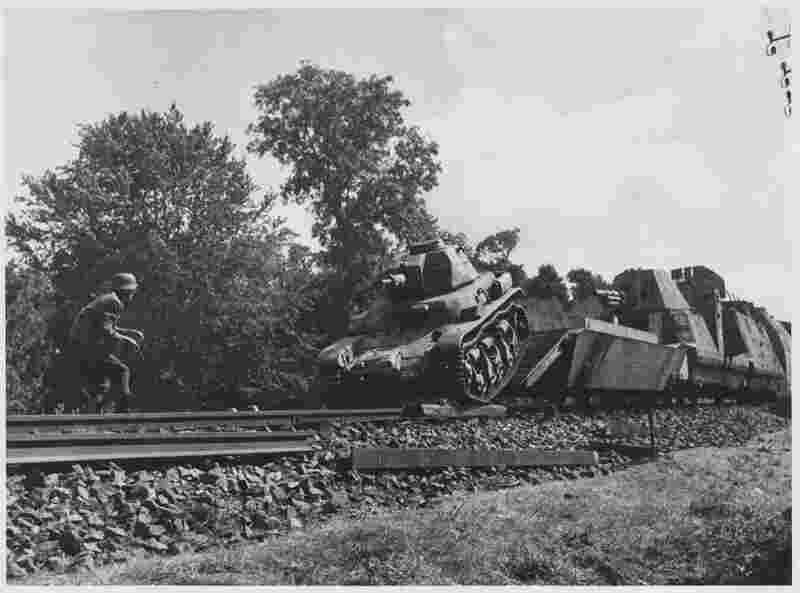 The Battle of the Rails (1946) Screenshot 1