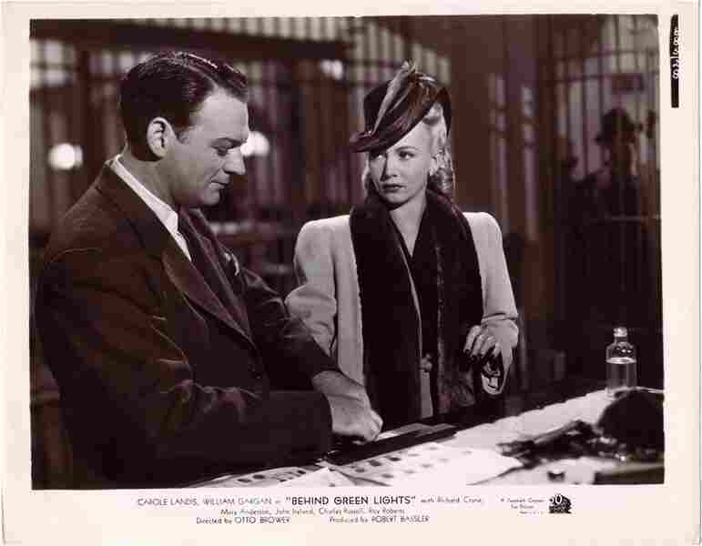 Behind Green Lights (1946) Screenshot 4