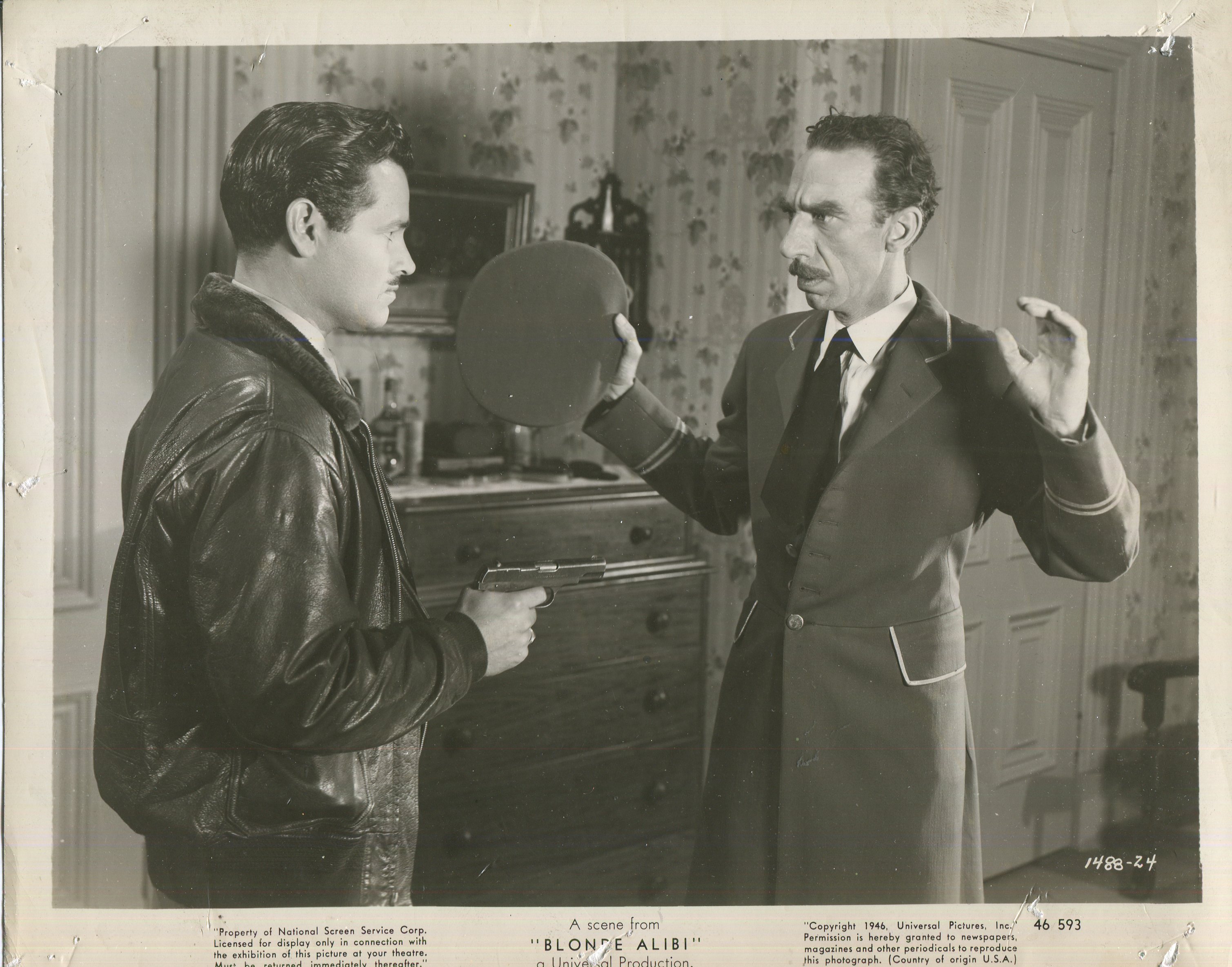 Blonde Alibi (1946) Screenshot 1 