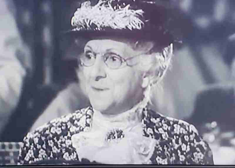 Breakfast in Hollywood (1946) Screenshot 3