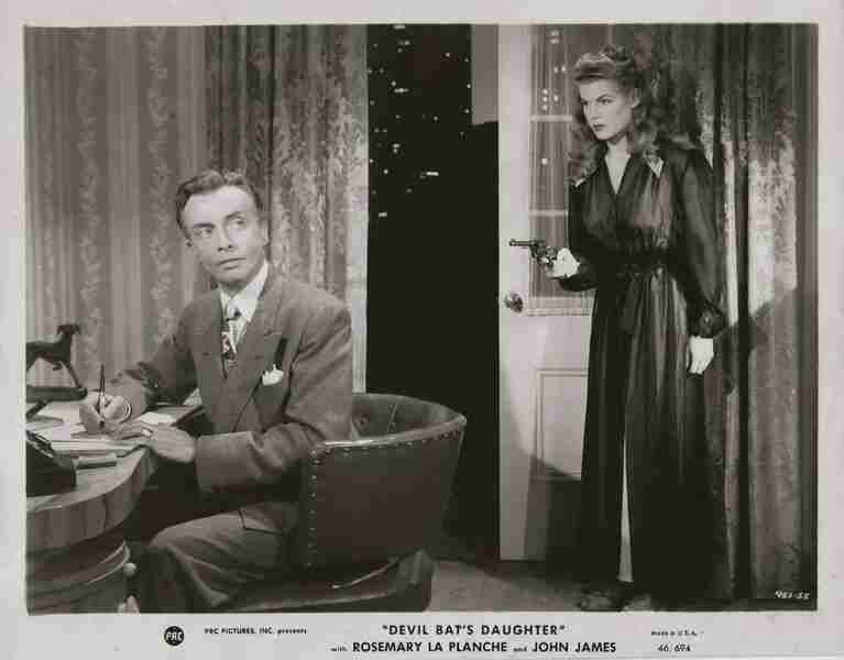 Devil Bat's Daughter (1946) Screenshot 4