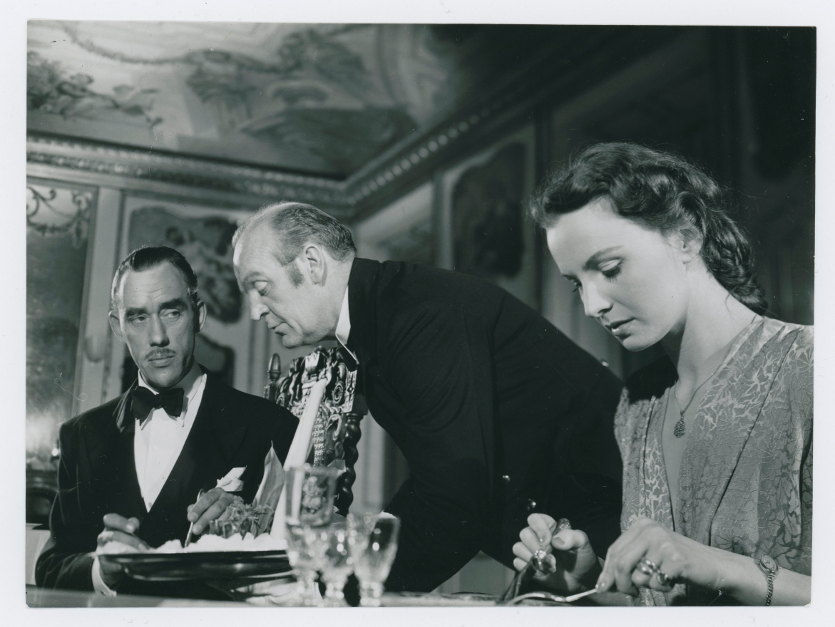 Iris and the Lieutenant (1946) Screenshot 1