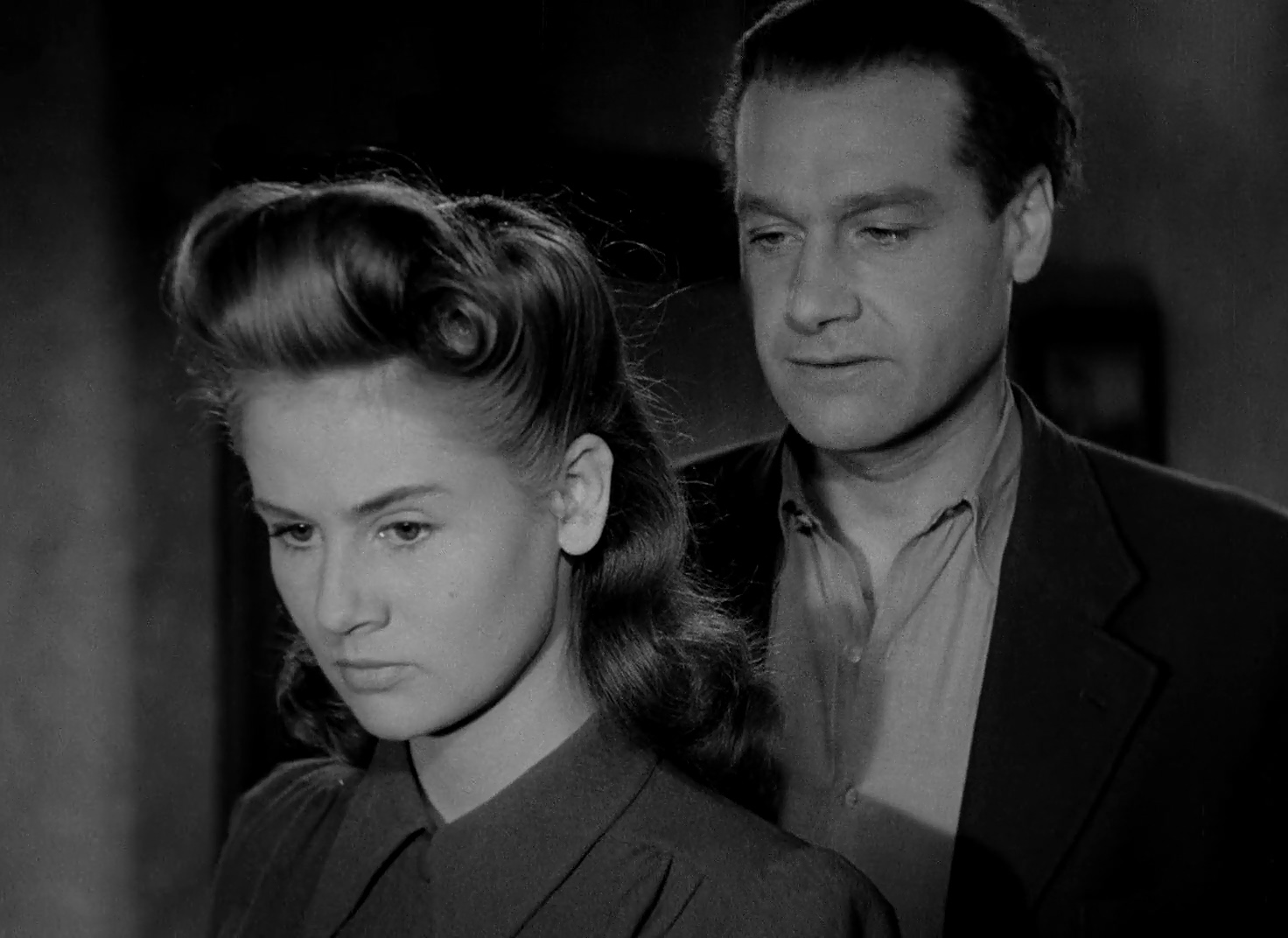 Crisis (1946) Screenshot 4