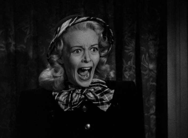 Mysterious Intruder (1946) Screenshot 2