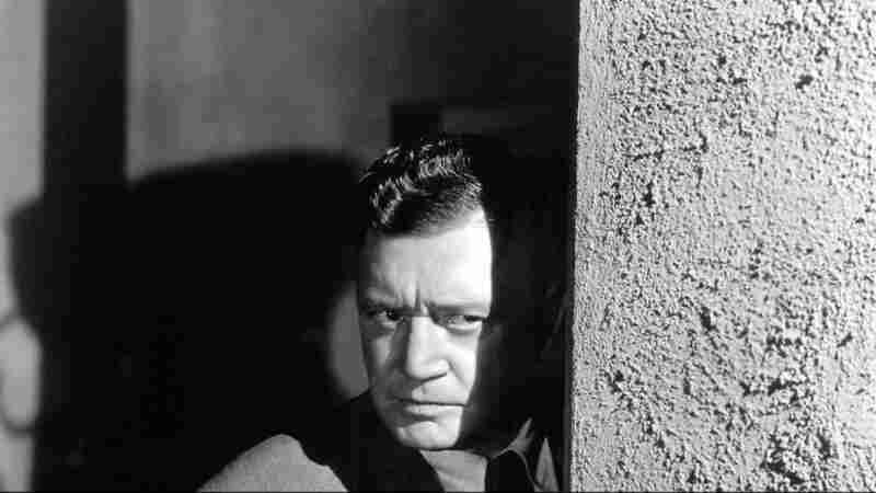 Mysterious Intruder (1946) Screenshot 4