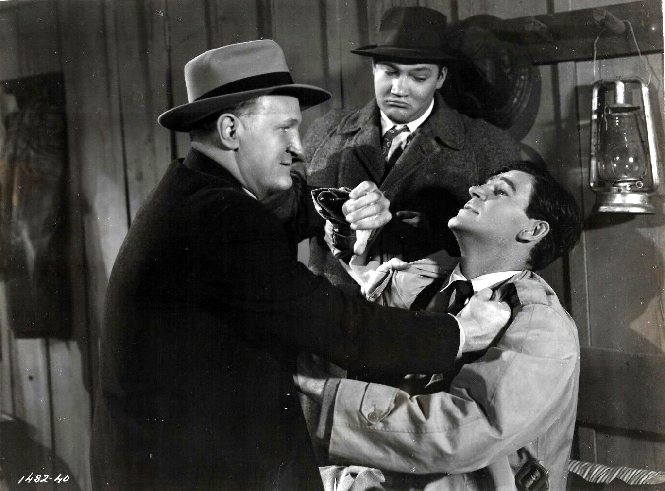 The Runaround (1946) Screenshot 1