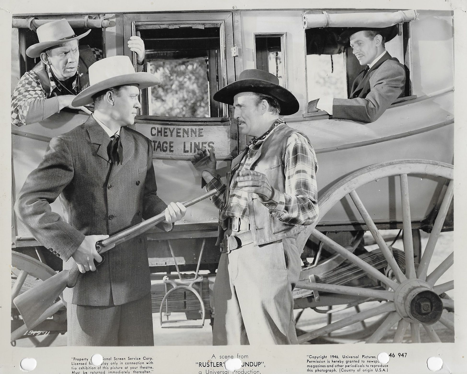 Rustler's Round-Up (1946) Screenshot 2 