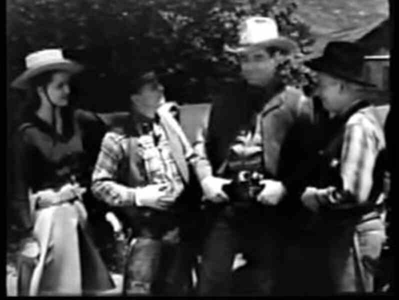 Shadows on the Range (1946) Screenshot 1