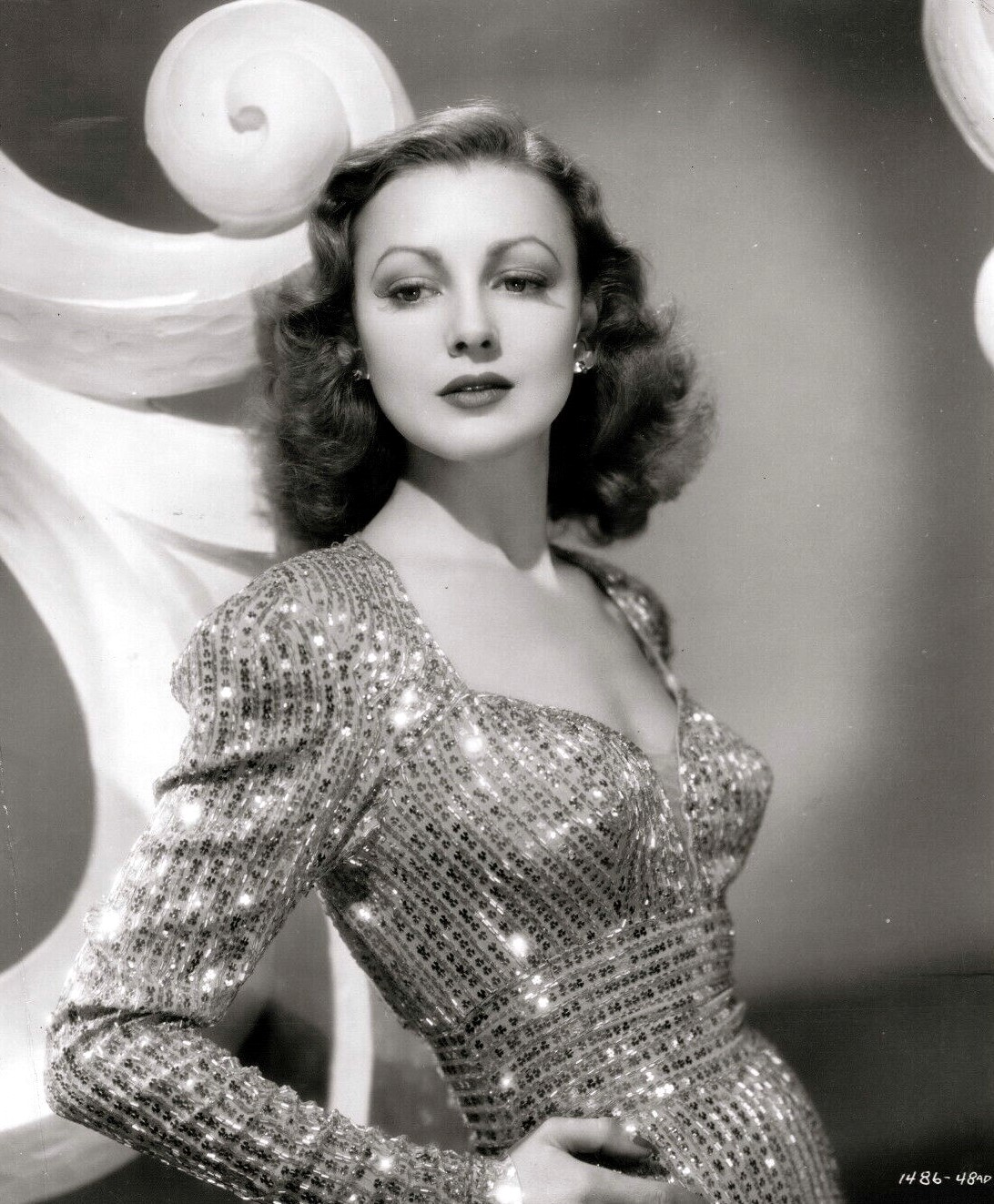 Smooth as Silk (1946) Screenshot 1