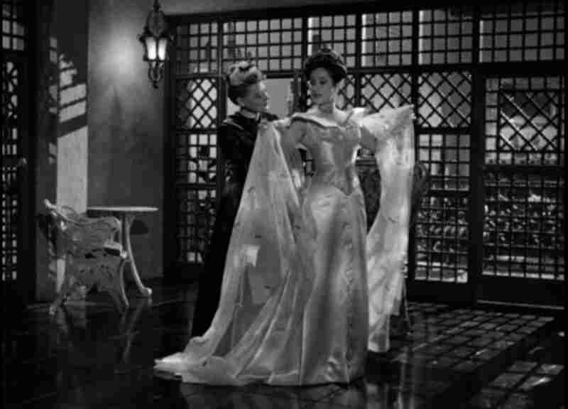 Temptation (1946) Screenshot 1