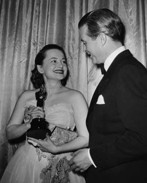 To Each His Own (1946) Screenshot 3