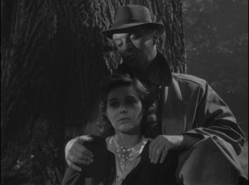 Wanted for Murder (1946) Screenshot 3