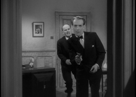 Dancing with Crime (1947) Screenshot 2