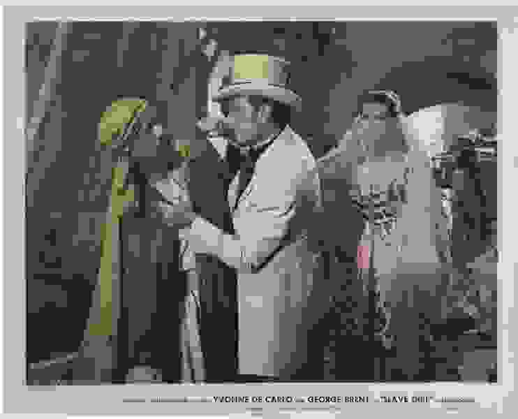 Slave Girl (1947) Screenshot 2