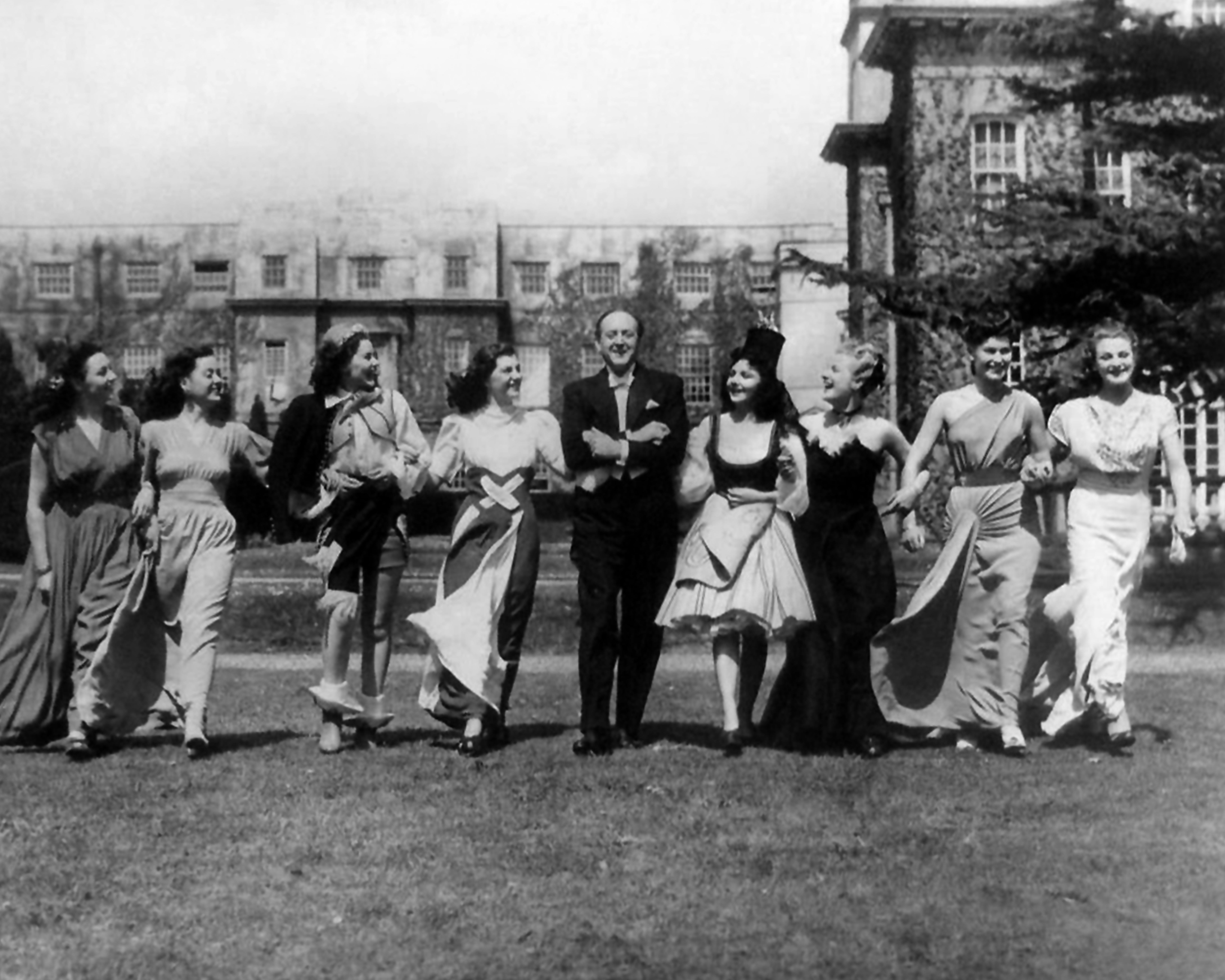 The Woman in the Hall (1947) Screenshot 2