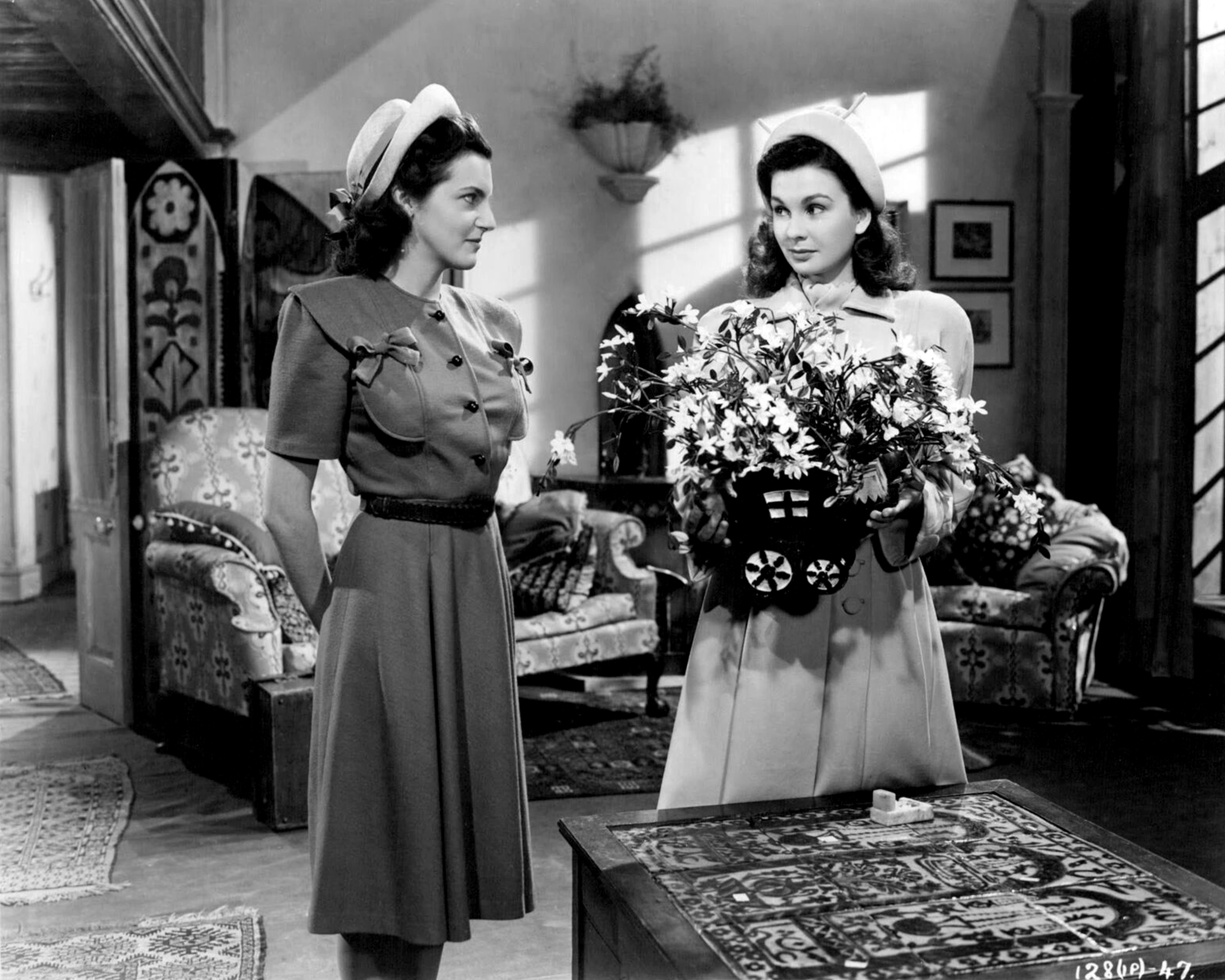 The Woman in the Hall (1947) Screenshot 5