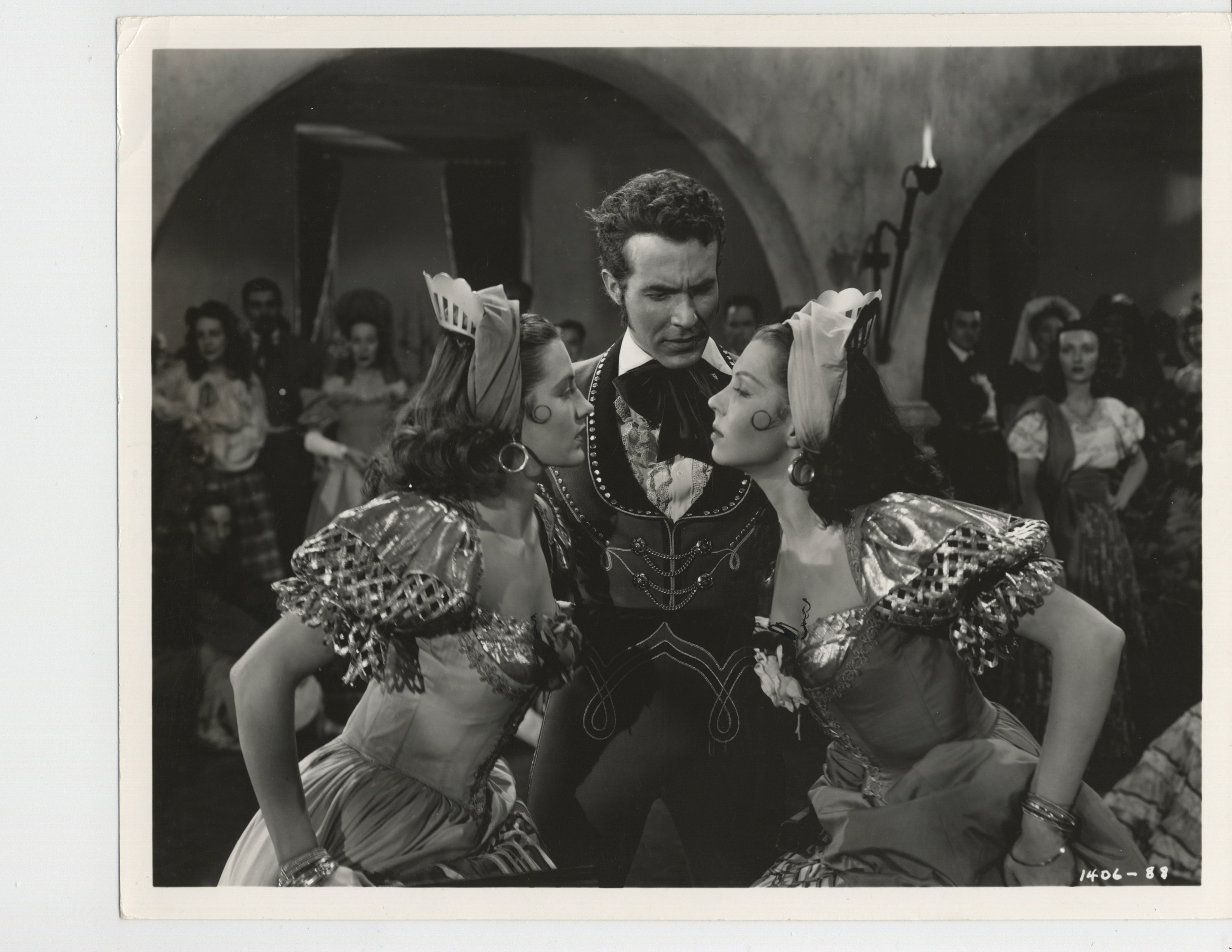 The Kissing Bandit (1948) Screenshot 4 