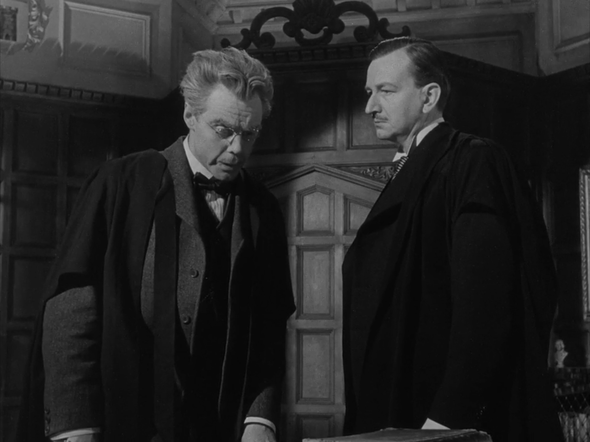 Mr. Perrin and Mr. Traill (1948) Screenshot 2