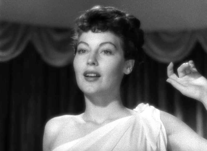 One Touch of Venus (1948) Screenshot 5