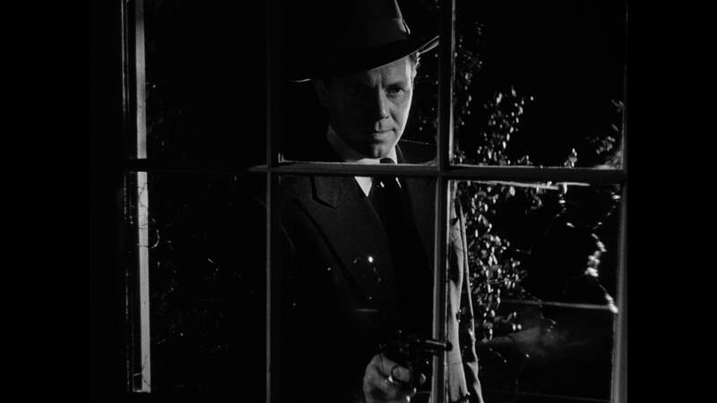 Walk a Crooked Mile (1948) Screenshot 2