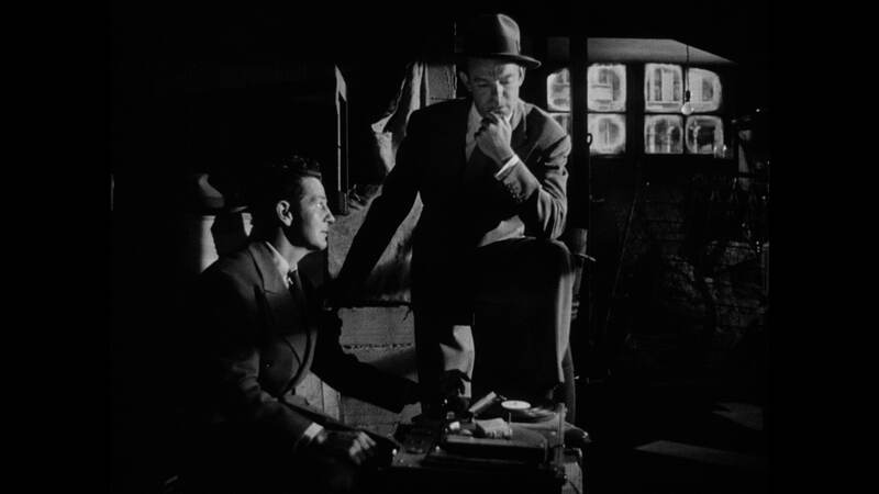 Walk a Crooked Mile (1948) Screenshot 4