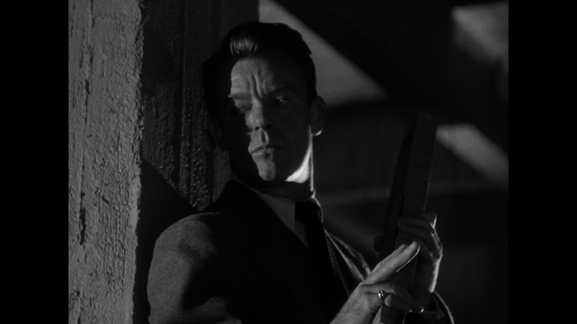 Abandoned (1949) Screenshot 2 