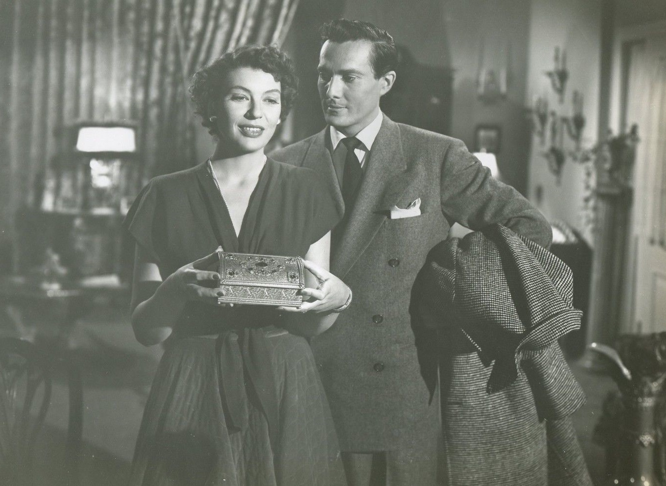 Chinatown at Midnight (1949) Screenshot 2