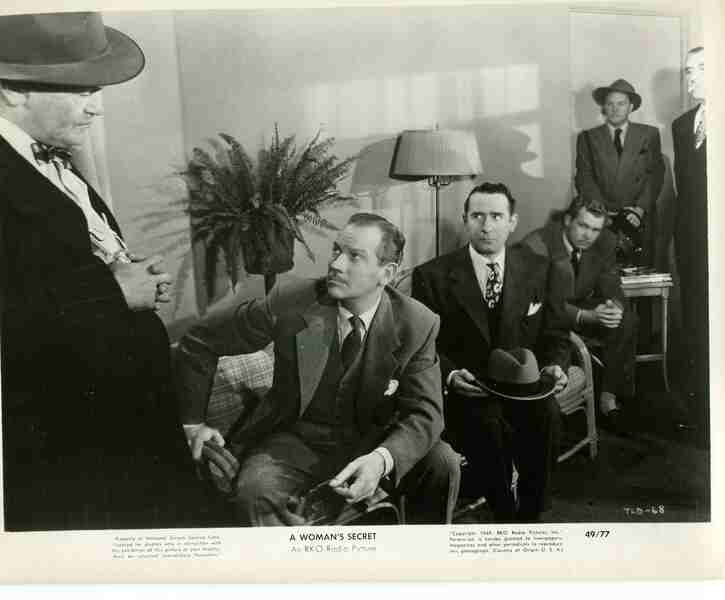 A Woman's Secret (1949) Screenshot 5