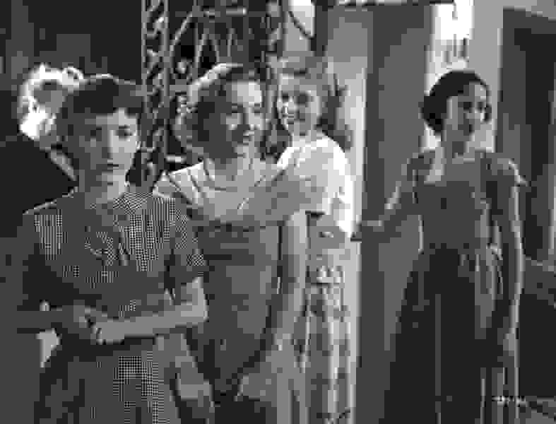 Dance Hall (1950) Screenshot 4