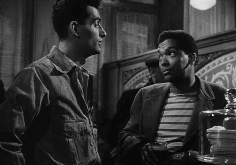 Pool of London (1951) Screenshot 2