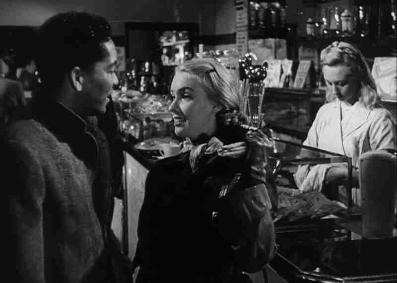 Pool of London (1951) Screenshot 4