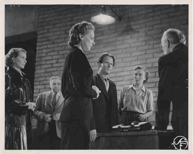 This Can't Happen Here (1950) Screenshot 1