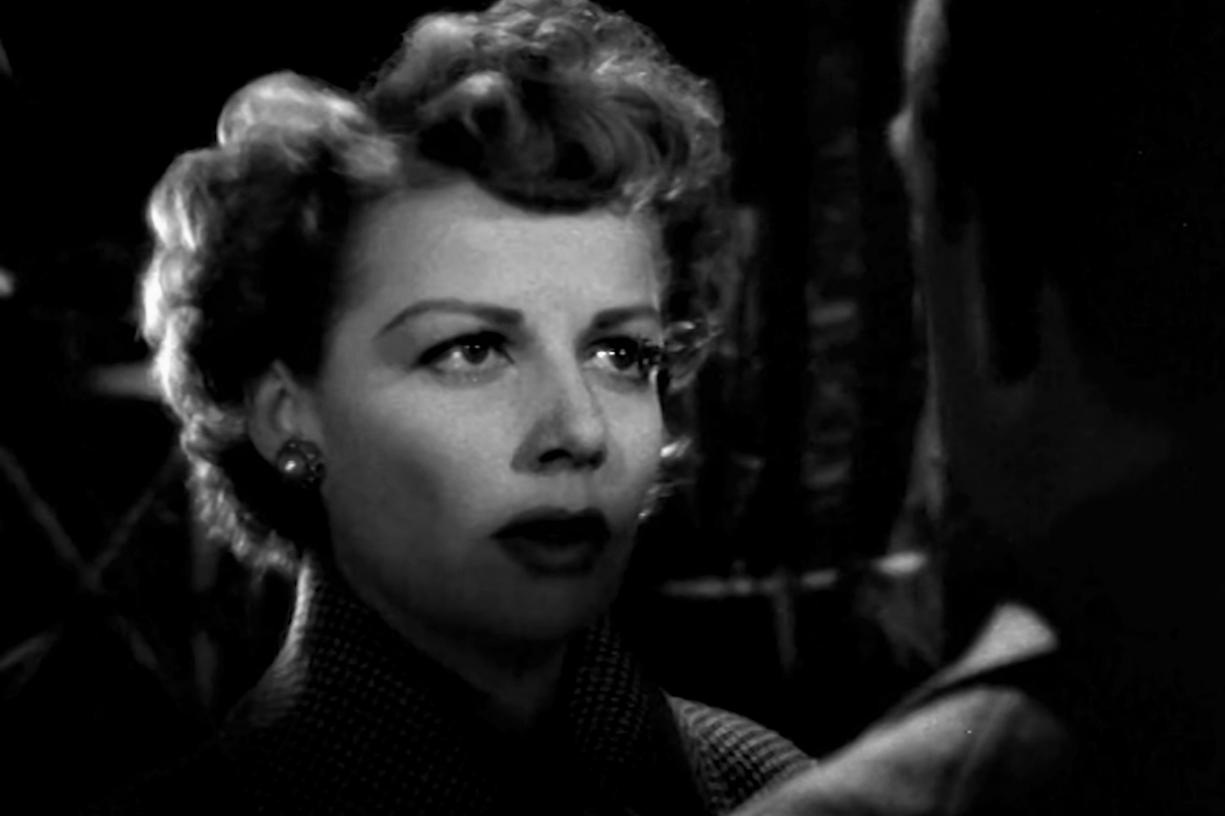 Woman on the Run (1950) Screenshot 2