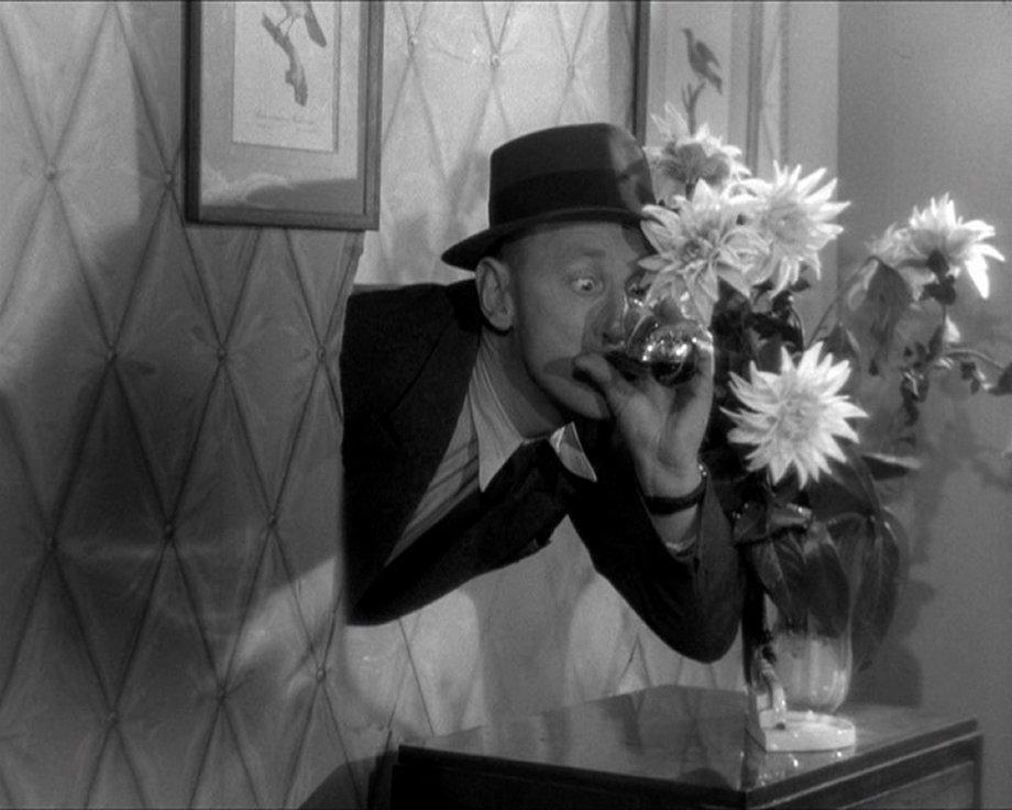 Mr. Peek-a-Boo (1951) Screenshot 5 