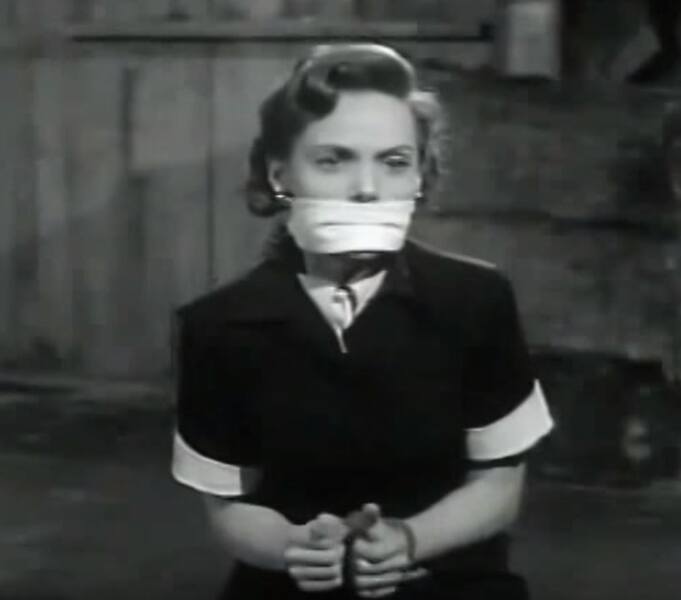 Government Agents vs Phantom Legion (1951) Screenshot 2