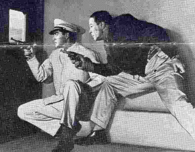 Government Agents vs Phantom Legion (1951) Screenshot 3