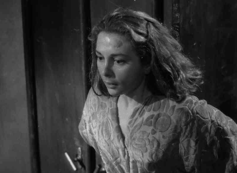 Stranger on the Prowl (1952) Screenshot 2