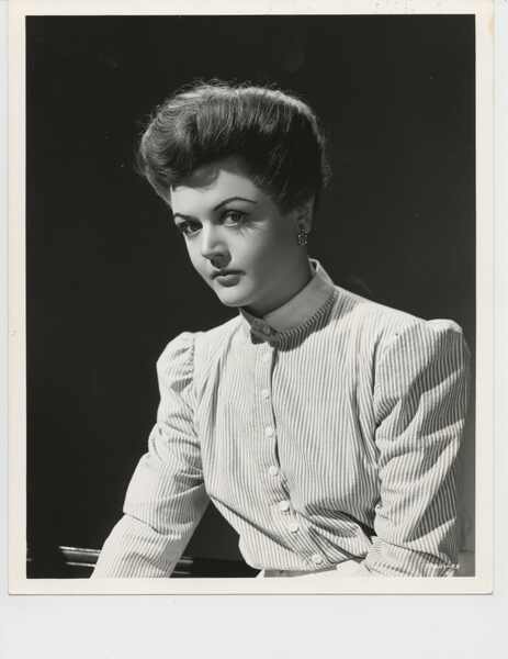 Kind Lady (1951) Screenshot 2