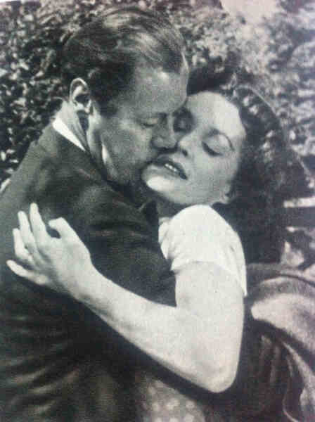 The Long Dark Hall (1951) Screenshot 4