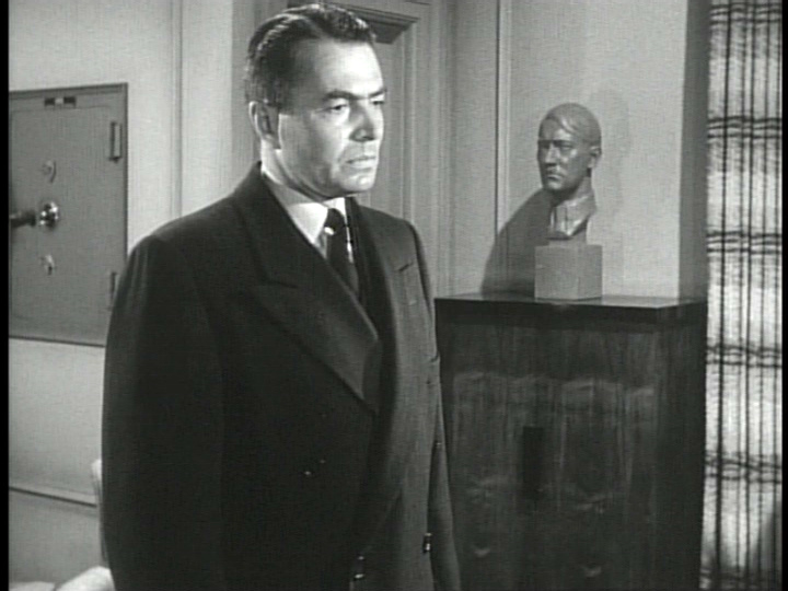 5 Fingers (1952) Screenshot 2