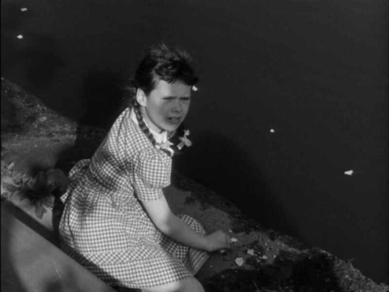 Eight O'Clock Walk (1954) Screenshot 1