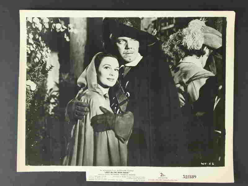 Lady in the Iron Mask (1952) Screenshot 2