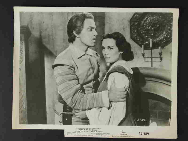 Lady in the Iron Mask (1952) Screenshot 3