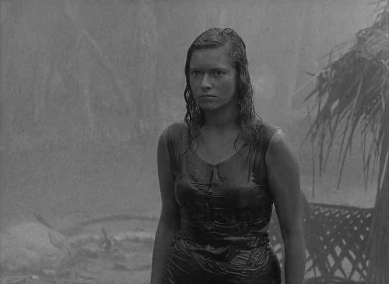Outcast of the Islands (1951) Screenshot 4