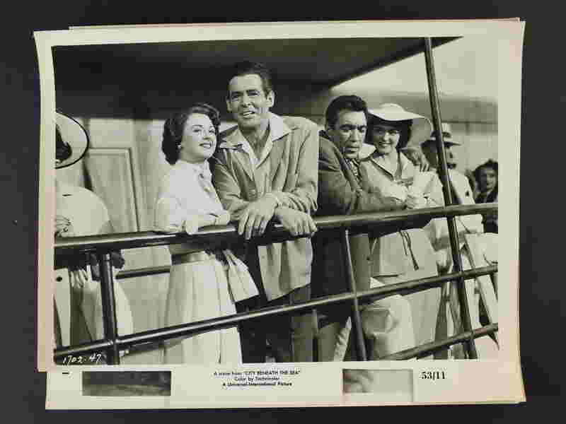 City Beneath the Sea (1953) Screenshot 5