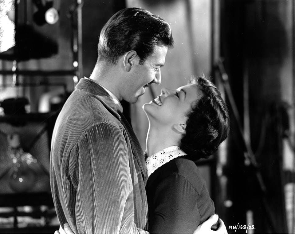 Curtain Up (1952) Screenshot 1