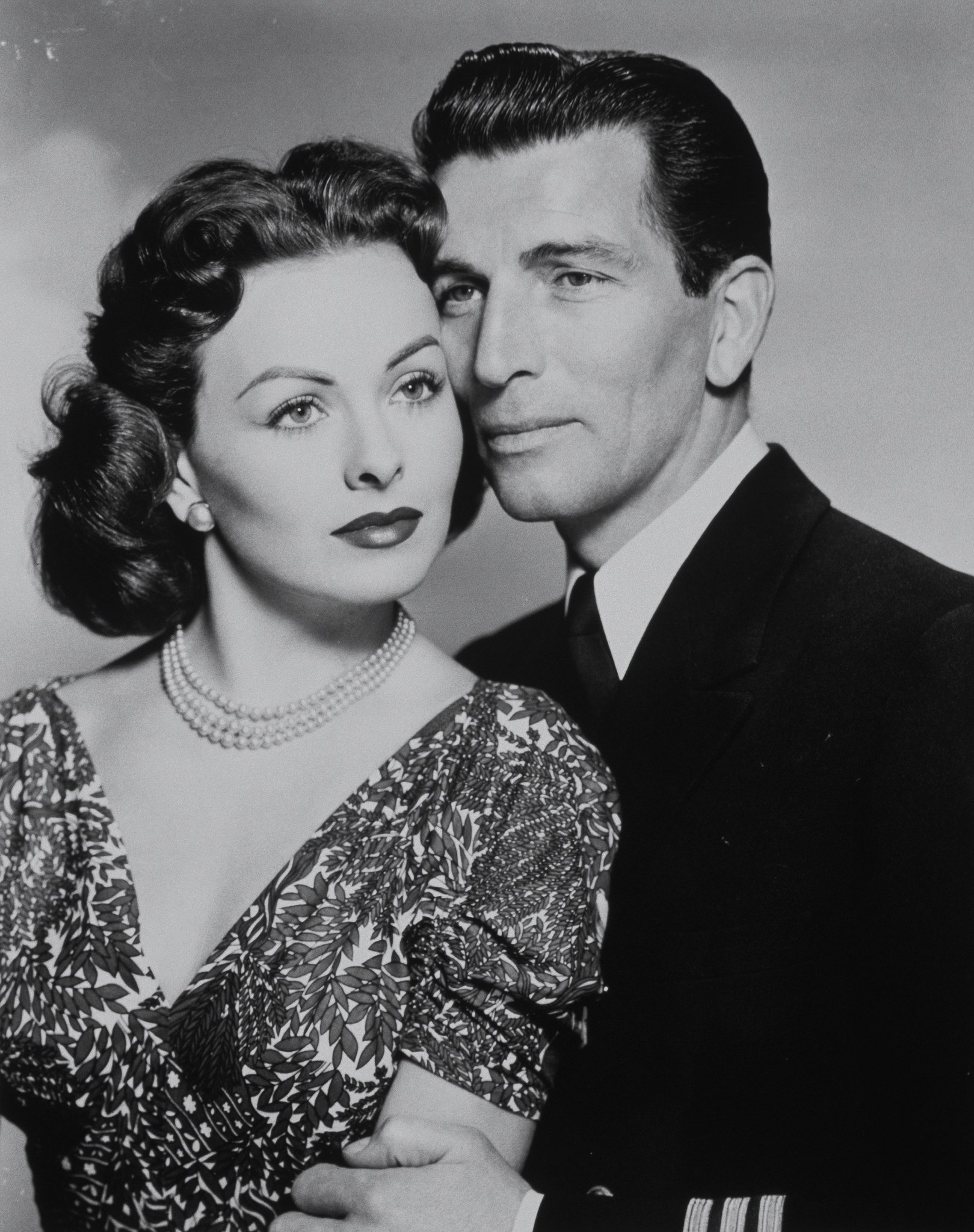 Dangerous Crossing (1953) Screenshot 1