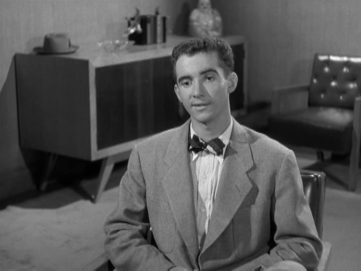 Hot News (1953) Screenshot 4 
