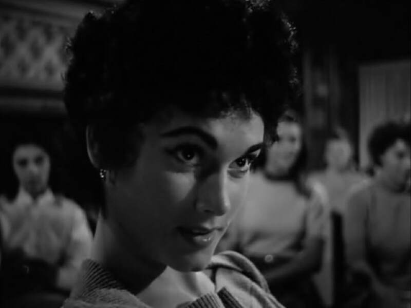 Problem Girls (1953) Screenshot 2